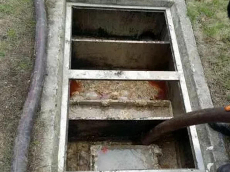 碌曲隔油池清理